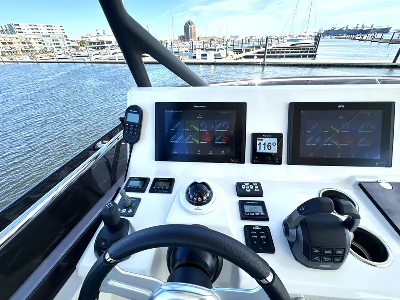 Slide: The Image of 2022 Prestige Yachts 520 Fly - 23