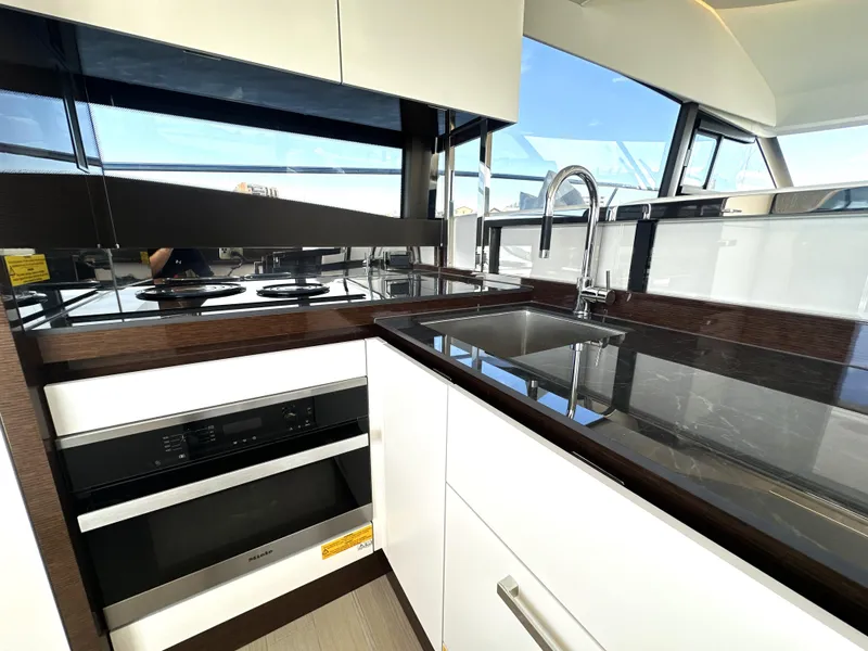 Slide: The Image of 2022 Prestige Yachts 520 Fly - 31