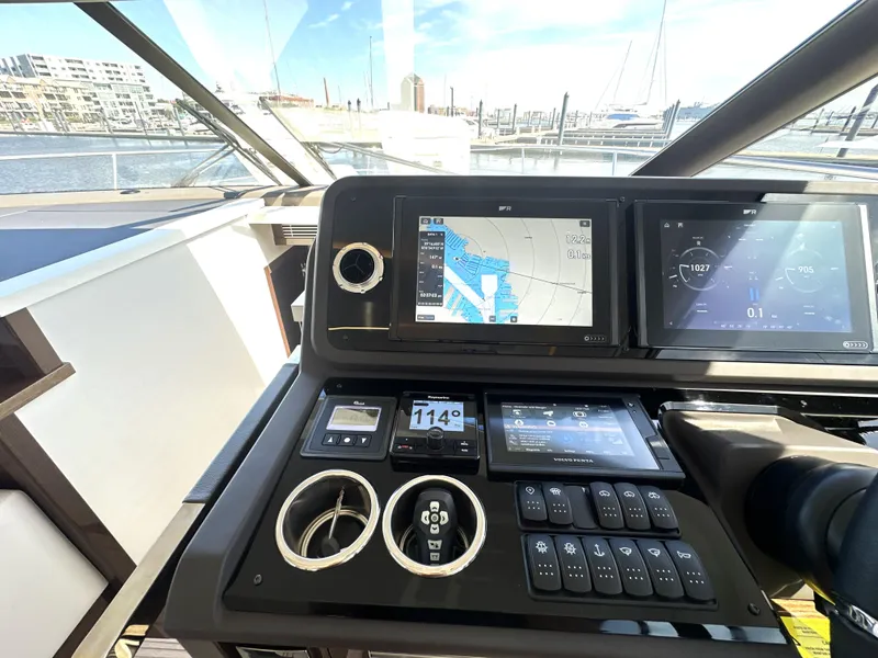 Slide: The Image of 2022 Prestige Yachts 520 Fly - 44