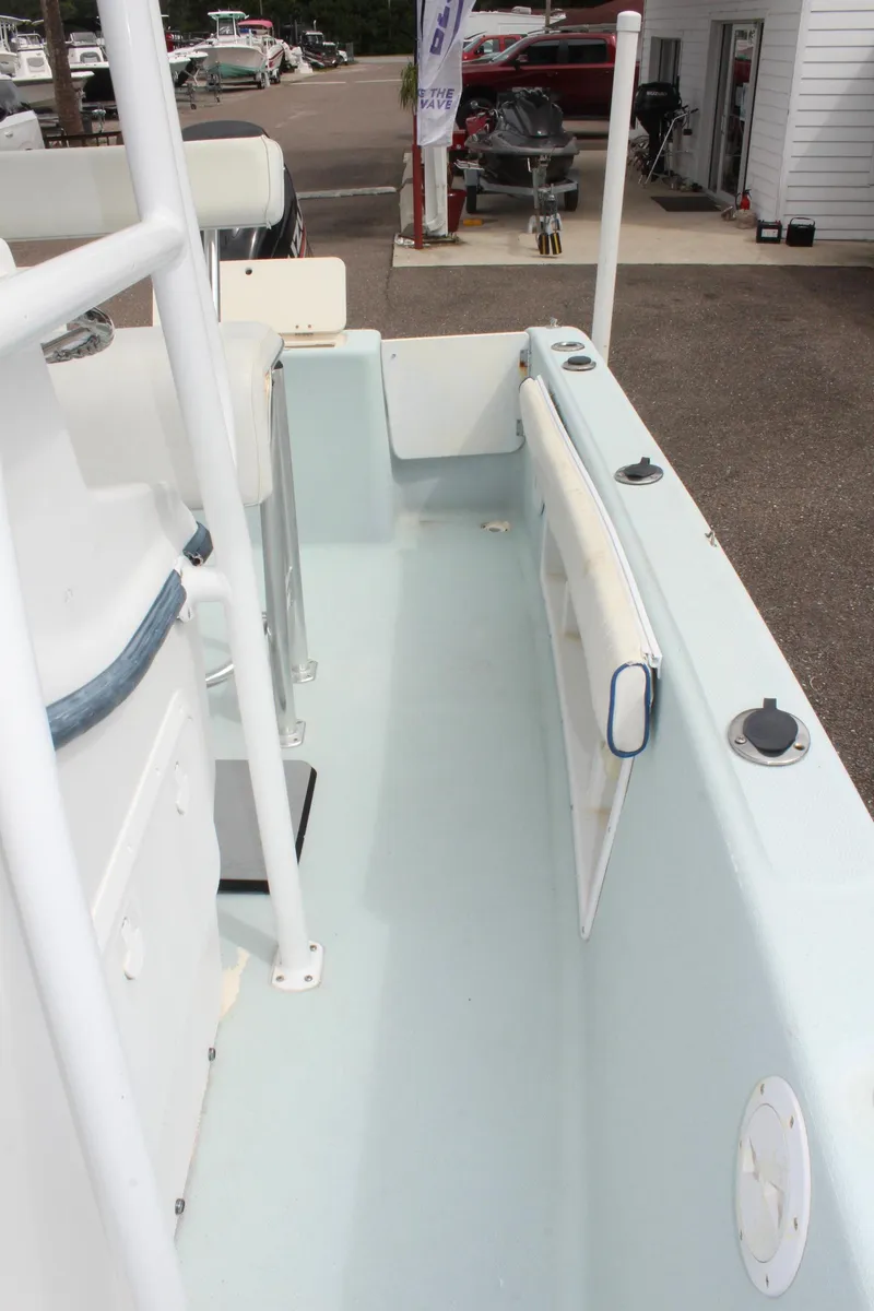 Slide: The Image of Sea Fox 230 Center Console 2001 - 22