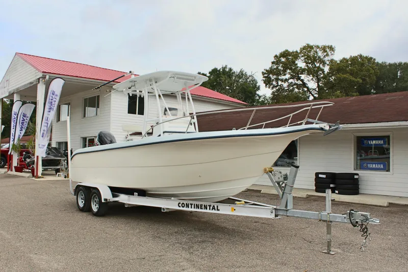 Slide: The Image of Sea Fox 230 Center Console 2001 - 4