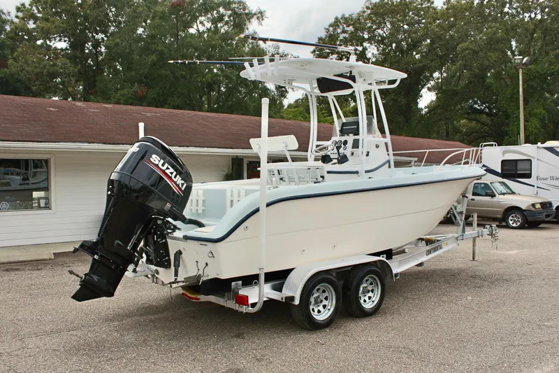 Slide: The Image of Sea Fox 230 Center Console 2001 - 6