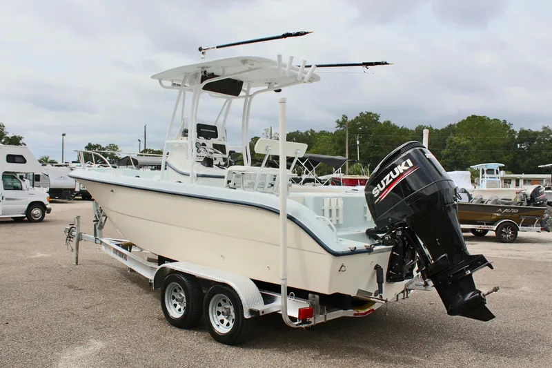 Slide: The Image of Sea Fox 230 Center Console 2001 - 8