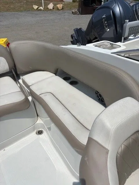 Slide: The Image of Crownline Boats Eclipse E235 XS 2023 - 7