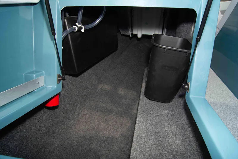 Slide: The Image of MasterCraft XT24 2025 - 72