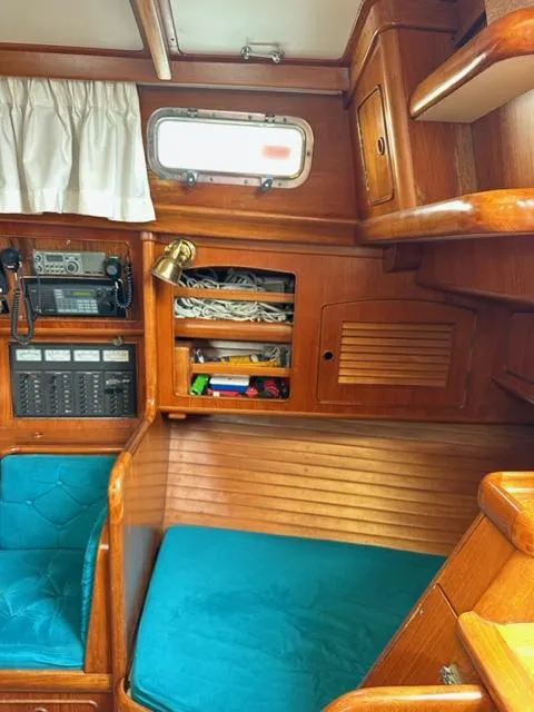 Slide: The Image of Quarter Berth - 23