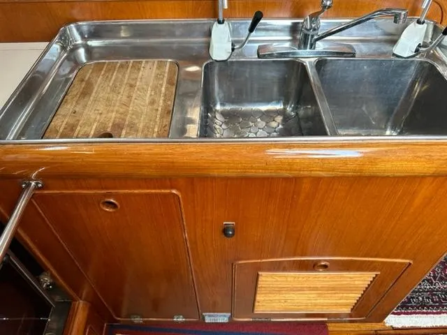 Slide: The Image of Galley Sink - 26