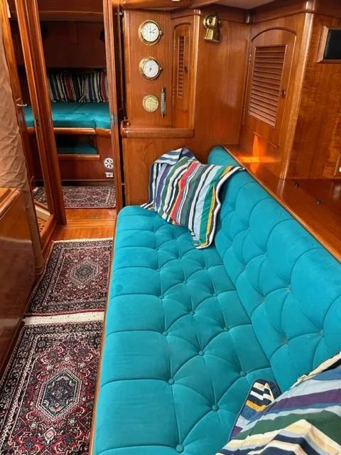 Slide: The Image of Salon Starboard - 27