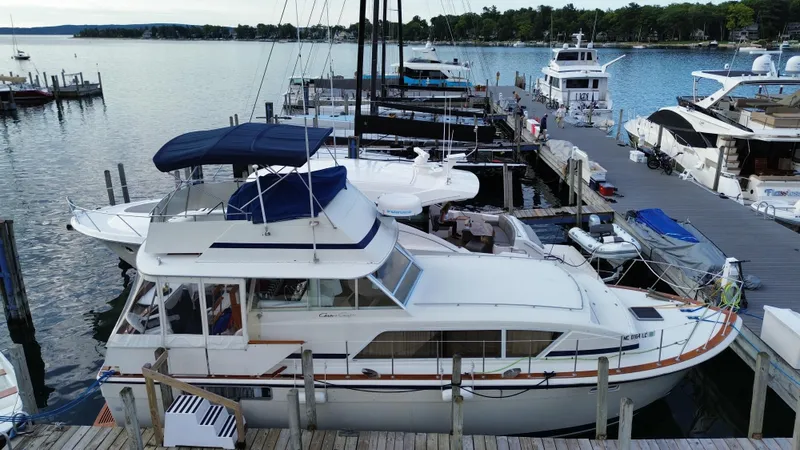 The Image of Chris-Craft 410 Commander 1978 - 0