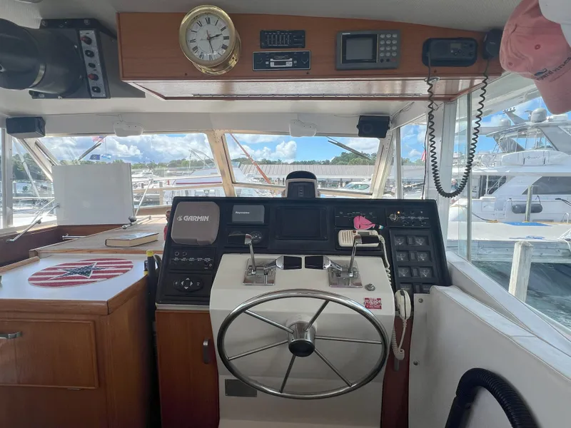 Slide: The Image of Chris-Craft 410 Commander 1978 - 16