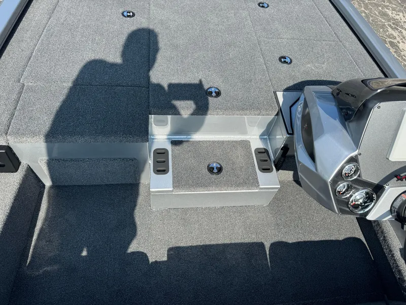 Slide: The Image of 2025 Vexus AVX1980 boat interior with shadow and control panel. - 19