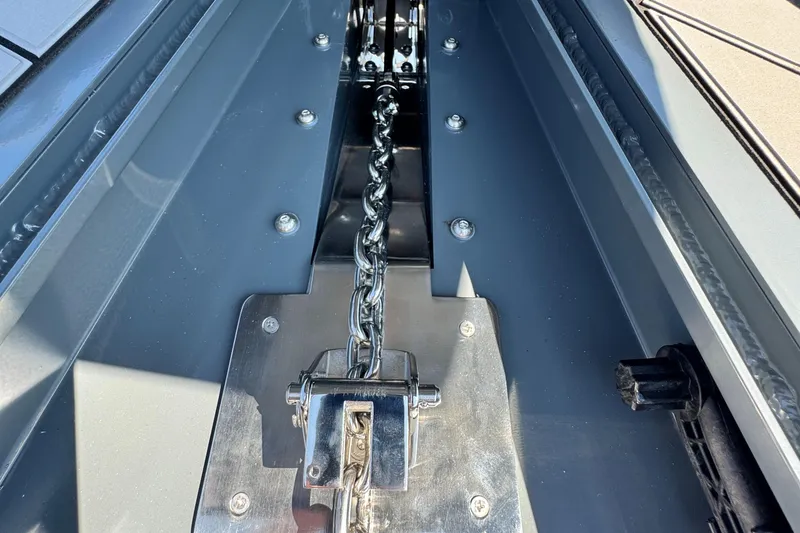 Slide: The Image of Anchor chain mechanism of 2024 Highfield Sport 900 boat. - 48