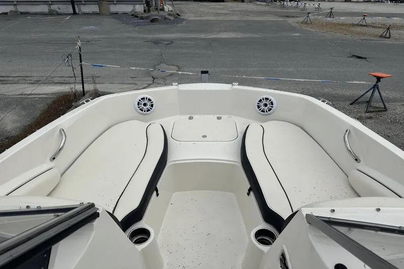 Slide: The Image of Stingray 191DC 2020 - 10