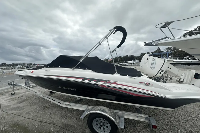 Slide: The Image of Stingray 191DC 2020 - 4