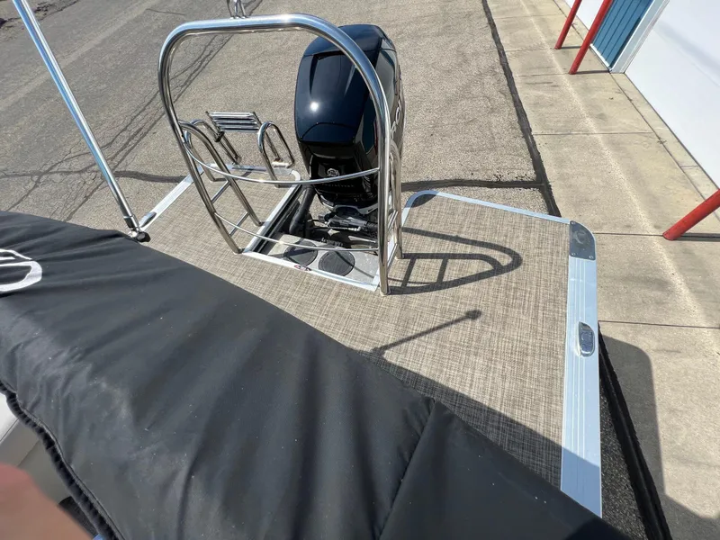 Slide: The Image of 2020 Harris FloteBote H SOL 250 CWDH TT pontoon boat with motor and railing. - 32