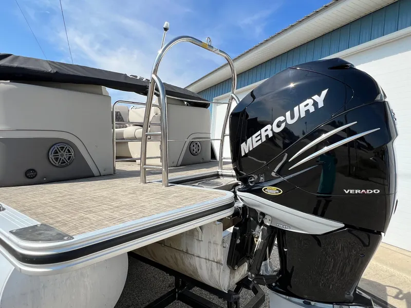 Slide: The Image of 2020 Harris FloteBote H SOL 250 CWDH TT with Mercury Verado engine, docked. - 42
