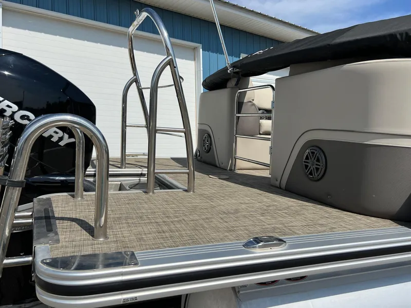 Slide: The Image of 2020 Harris FloteBote H SOL 250 CWDH TT pontoon boat with ladder and Mercury engine. - 8
