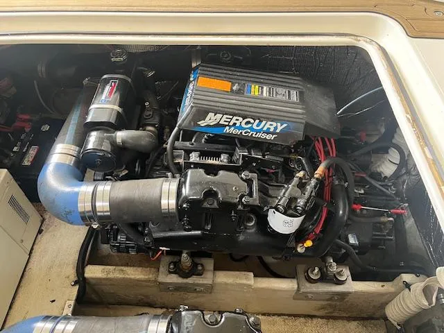 Slide: The Image of Engine compartment of 2001 Cruisers Yachts 3470 Express with Mercury MerCruiser engine. - 20