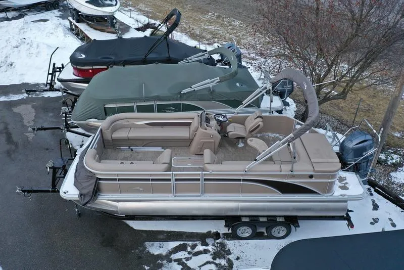 Slide: The Image of Bennington 22 SL 2023 - 12