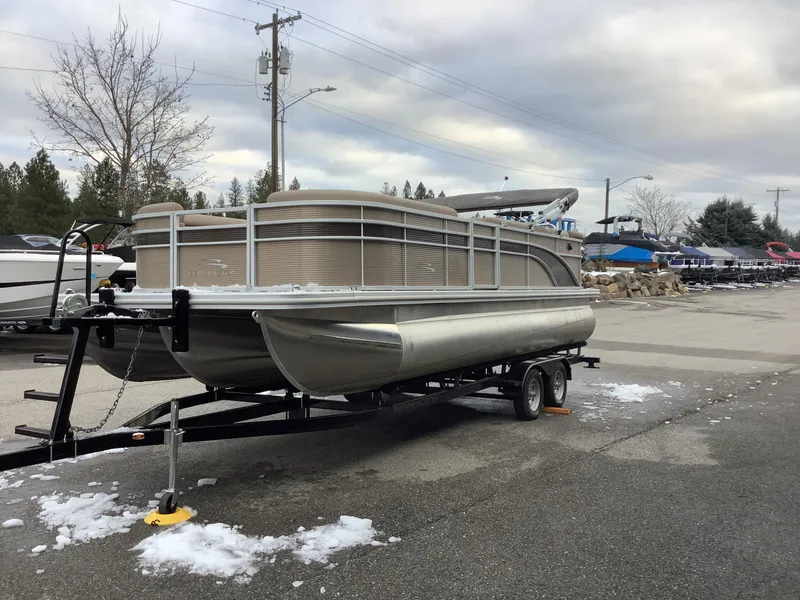 Slide: The Image of Bennington 22 SL 2023 - 2