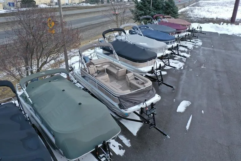 Slide: The Image of Bennington 22 SL 2023 - 20