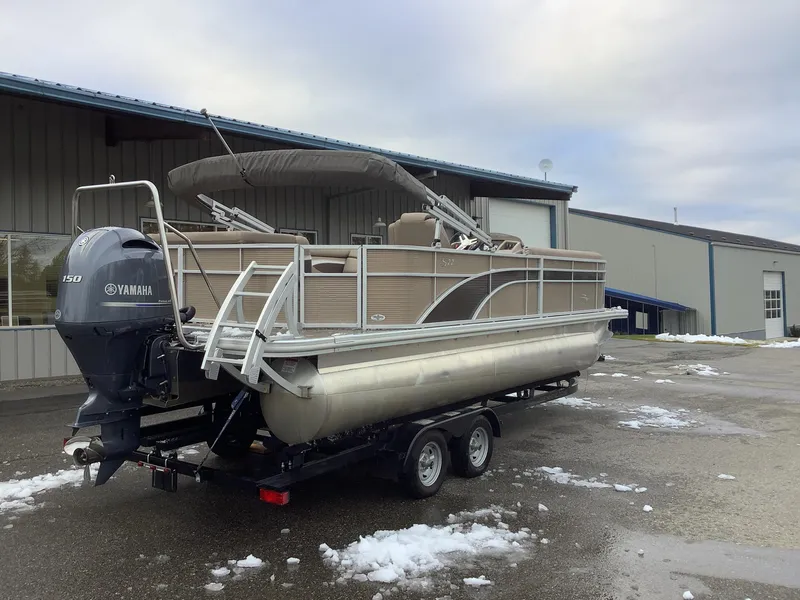 Slide: The Image of Bennington 22 SL 2023 - 6