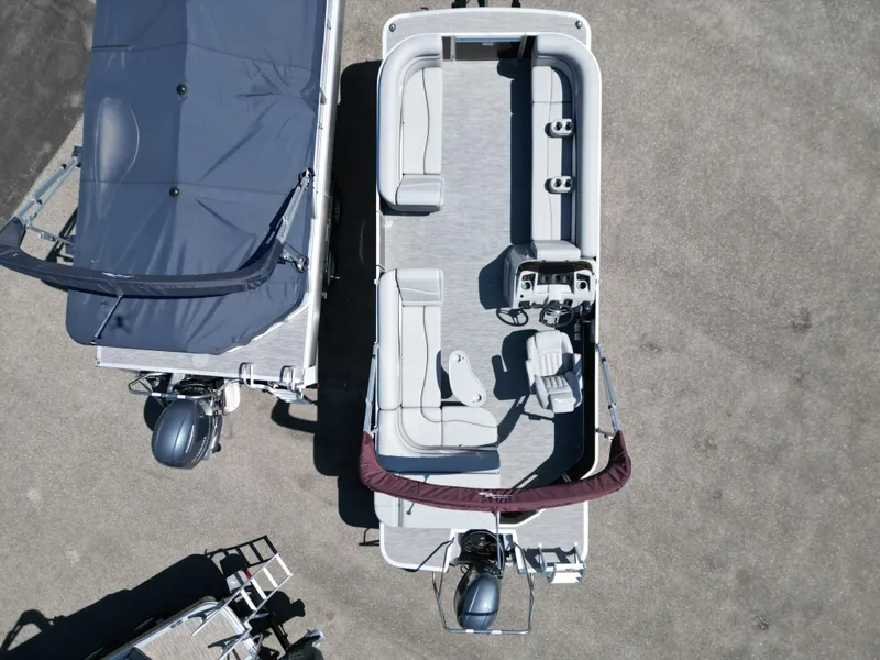 Slide: The Image of Bennington 22 SL 2023 - 4