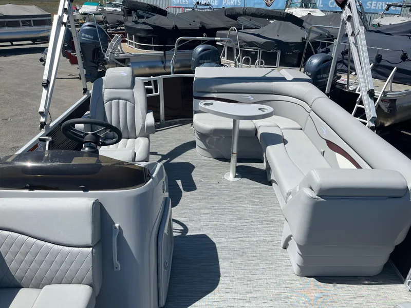 Slide: The Image of Bennington 22 SL 2023 - 6