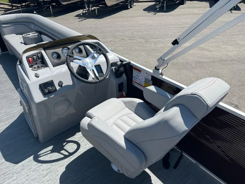 Slide: The Image of Bennington 22 SL 2023 - 8