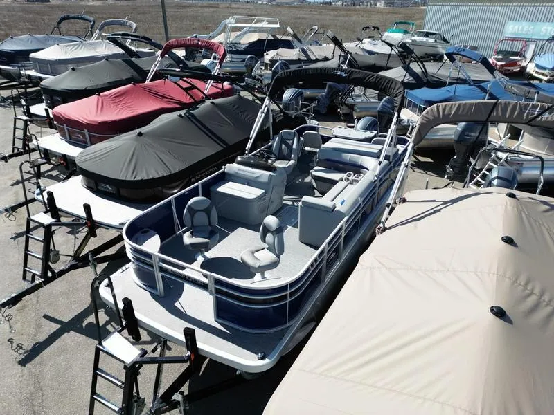 Slide: The Image of Bennington 22 SXF-APG 2023 - 4