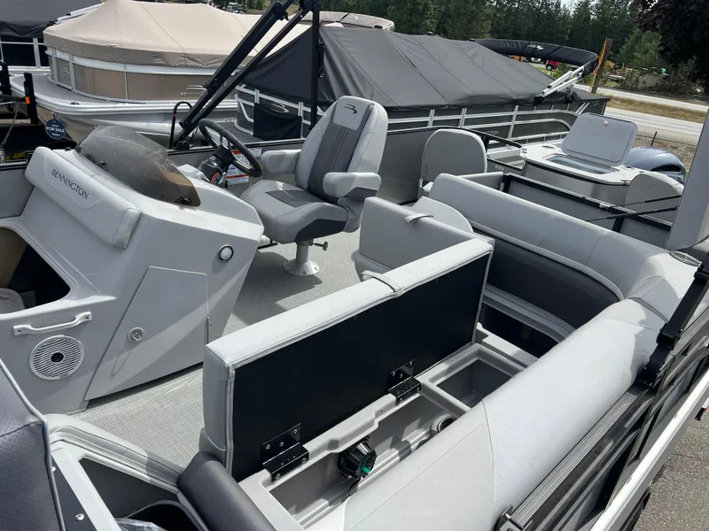 Slide: The Image of Bennington 22 SXF-APG 2023 - 15