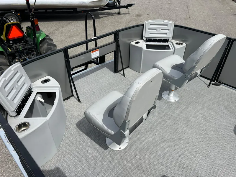 Slide: The Image of Bennington 22 SXF-APG 2023 - 16