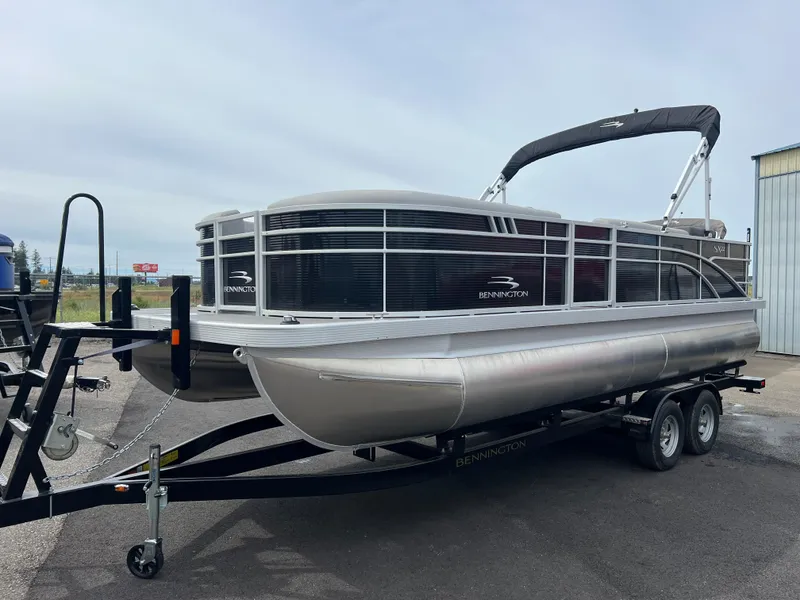 Slide: The Image of Bennington 22 SXS-APG 2023 - 2