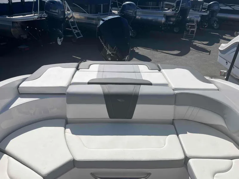 Slide: The Image of Chaparral 23 SSi OB 2023 - 10