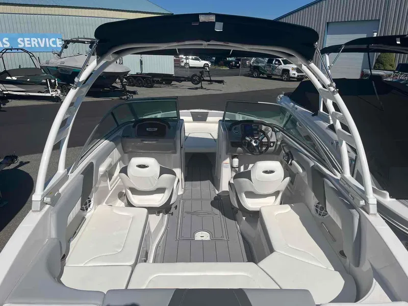 Slide: The Image of Chaparral 23 SSi OB 2023 - 3