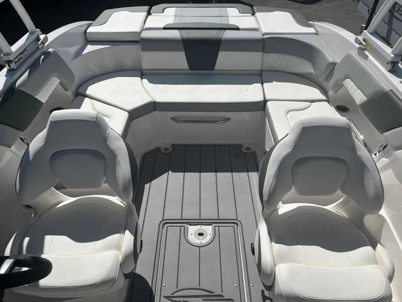 Slide: The Image of Chaparral 23 SSi OB 2023 - 8