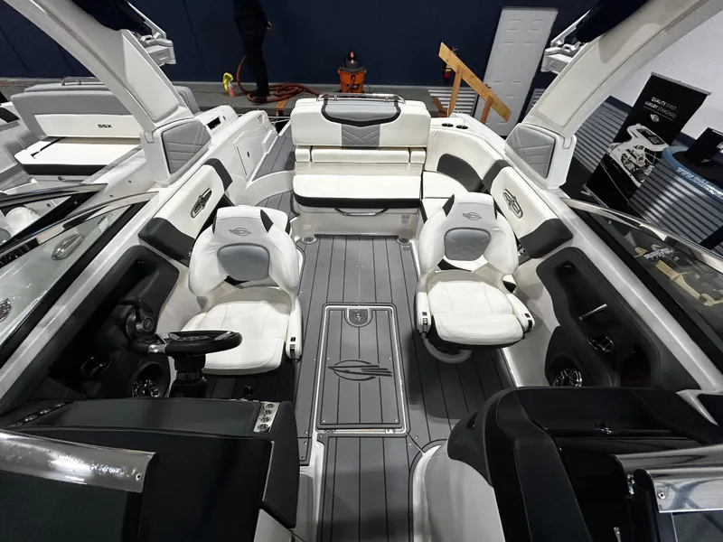 Slide: The Image of Chaparral 26 Surf 2023 - 10