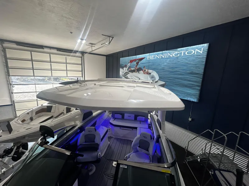 Slide: The Image of Chaparral 26 Surf 2025 - 19