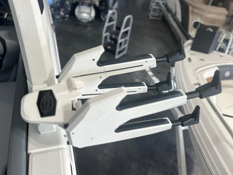 Slide: The Image of Chaparral 26 Surf 2025 - 21