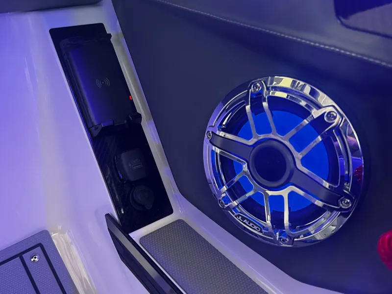 Slide: The Image of Chaparral 26 Surf 2025 - 23