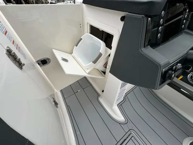 Slide: The Image of Chaparral 26 Surf 2025 - 26