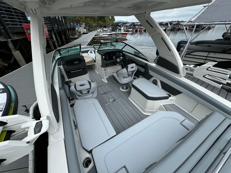 Slide: The Image of Chaparral 26 Surf 2025 - 6