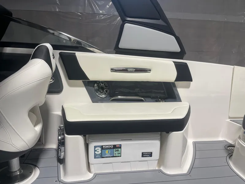 Slide: The Image of Chaparral 287 SSX 2024 - 16