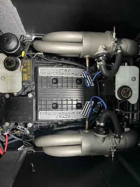 Slide: The Image of Malibu M240 2021 - 11