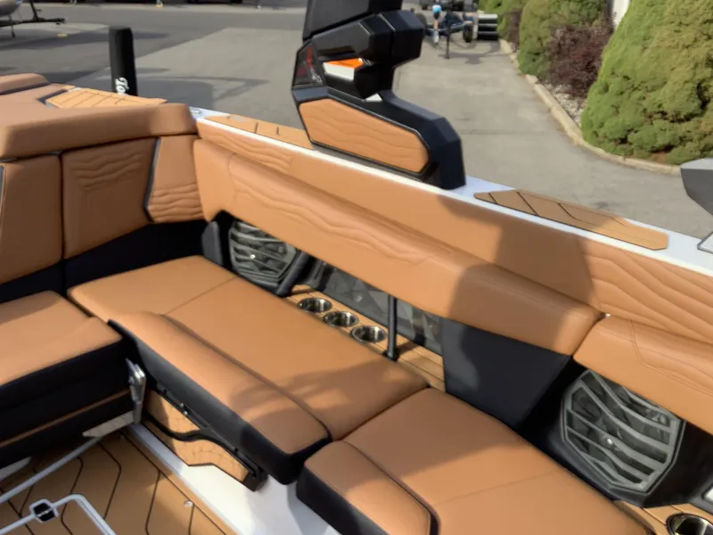 Slide: The Image of Nautique Super Air Nautique G23 2025 - 19