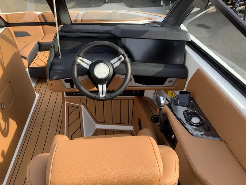 Slide: The Image of Nautique Super Air Nautique G23 2025 - 23