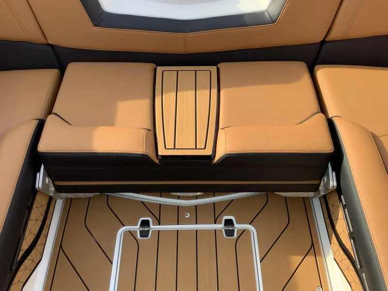 Slide: The Image of Nautique Super Air Nautique G23 2025 - 37