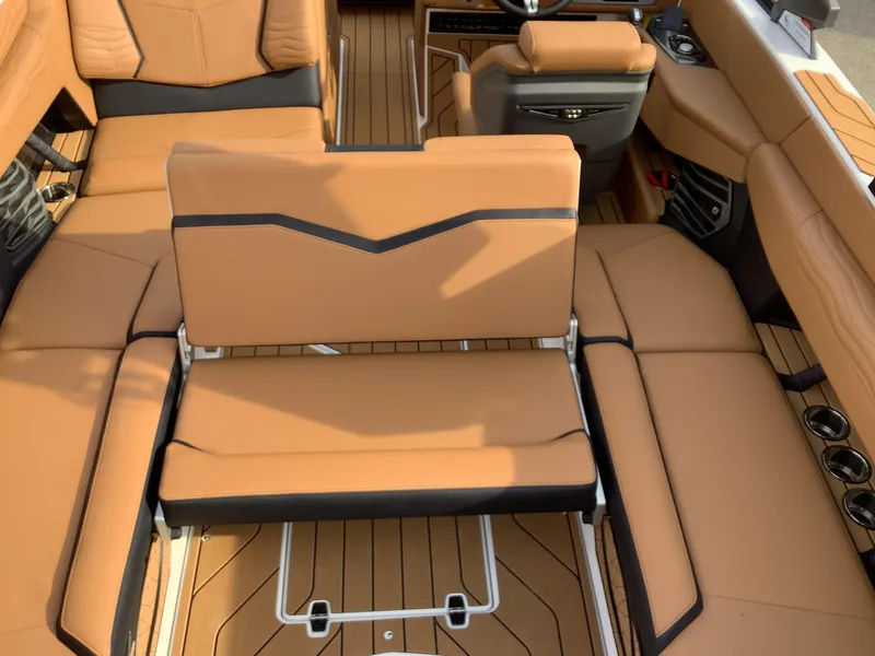 Slide: The Image of Nautique Super Air Nautique G23 2025 - 39