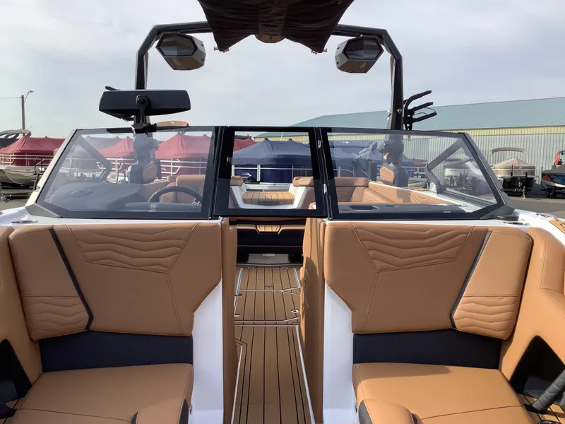 Slide: The Image of Nautique Super Air Nautique G23 2025 - 4