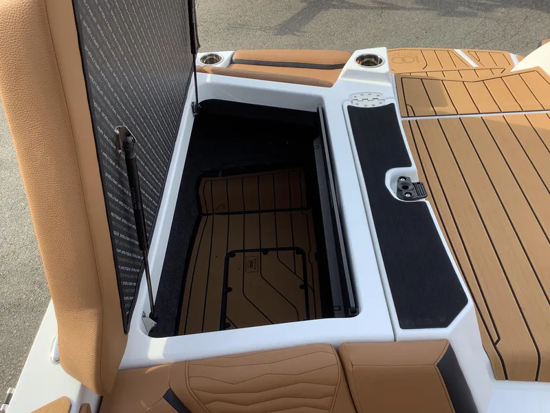 Slide: The Image of Nautique Super Air Nautique G23 2025 - 41